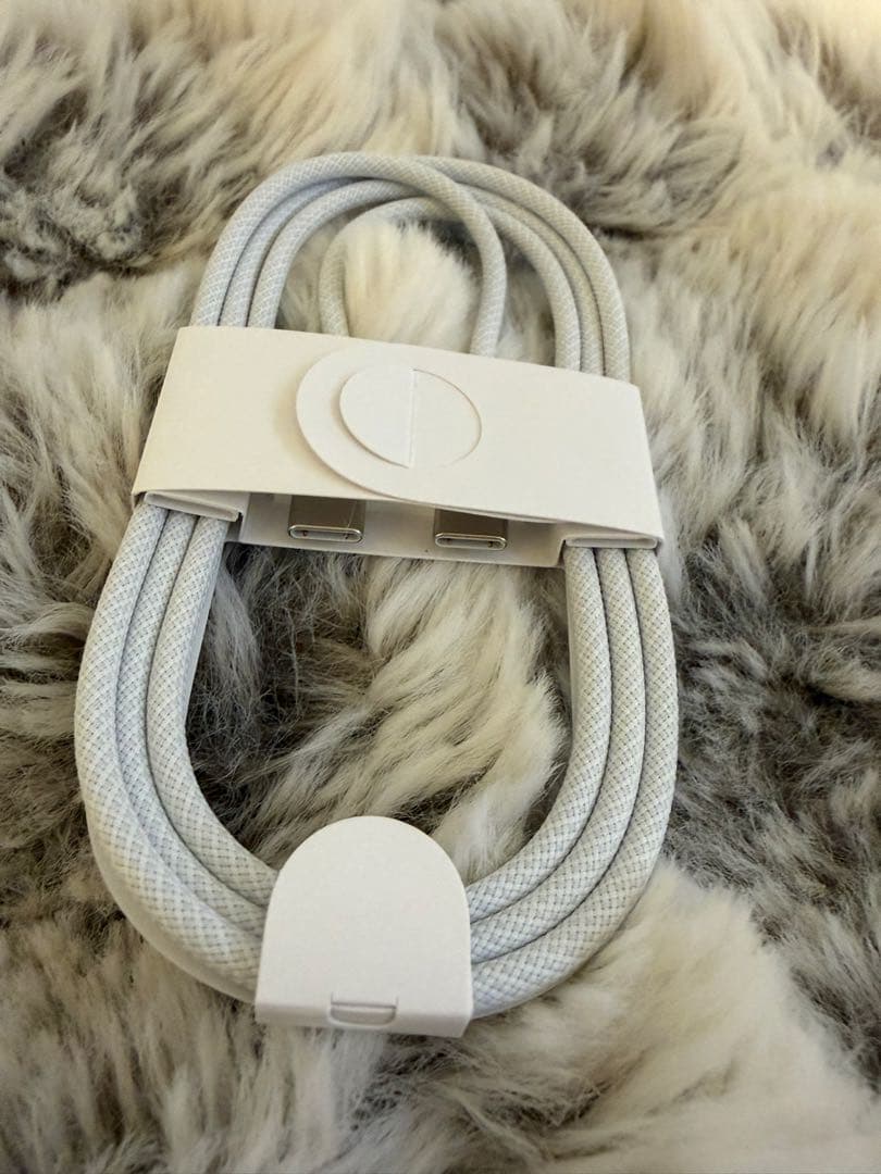 充電ケーブル付き Google Pixel 7a