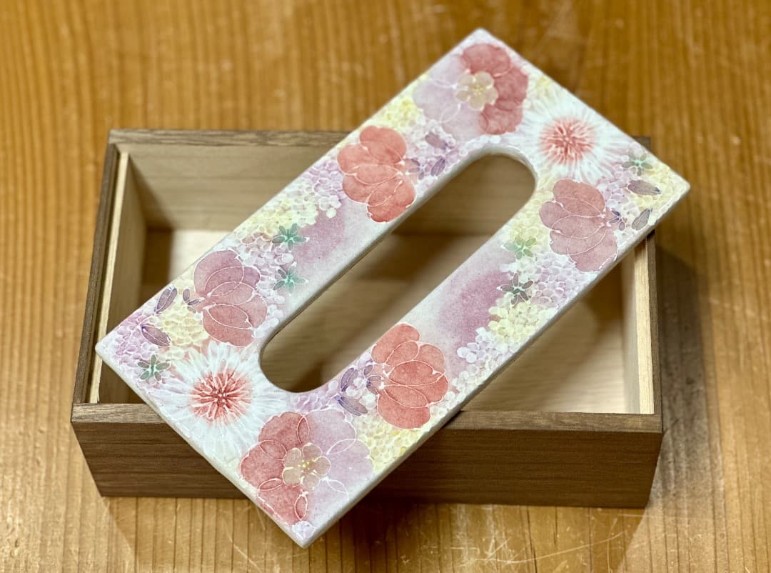 【値下げ】新品　工房ゆずりは　ティッシュBOX　カバー　花柄　ピンク　プレゼント