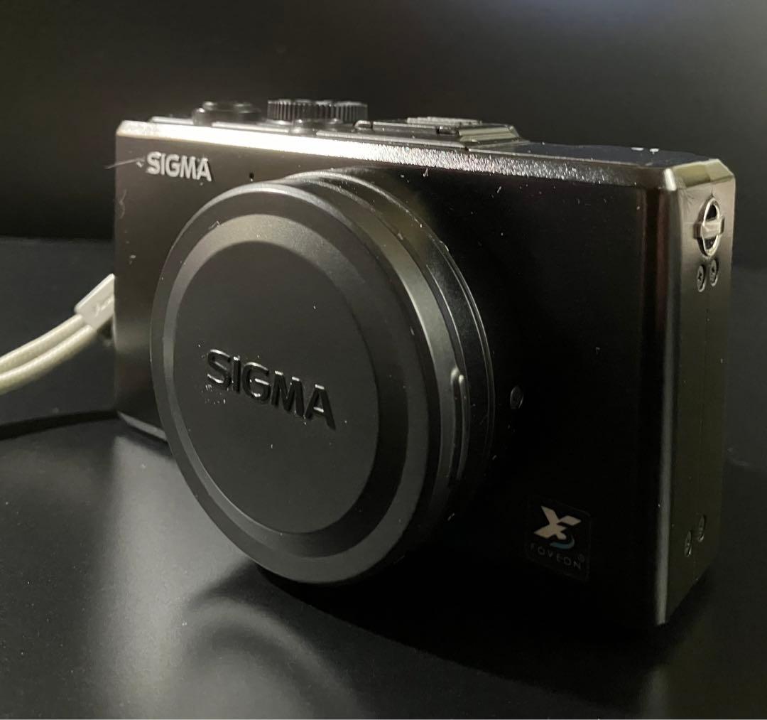ジャンク美品　SIGMA DP1x コンパクトデジタルカメラ　バッテリー２個付
