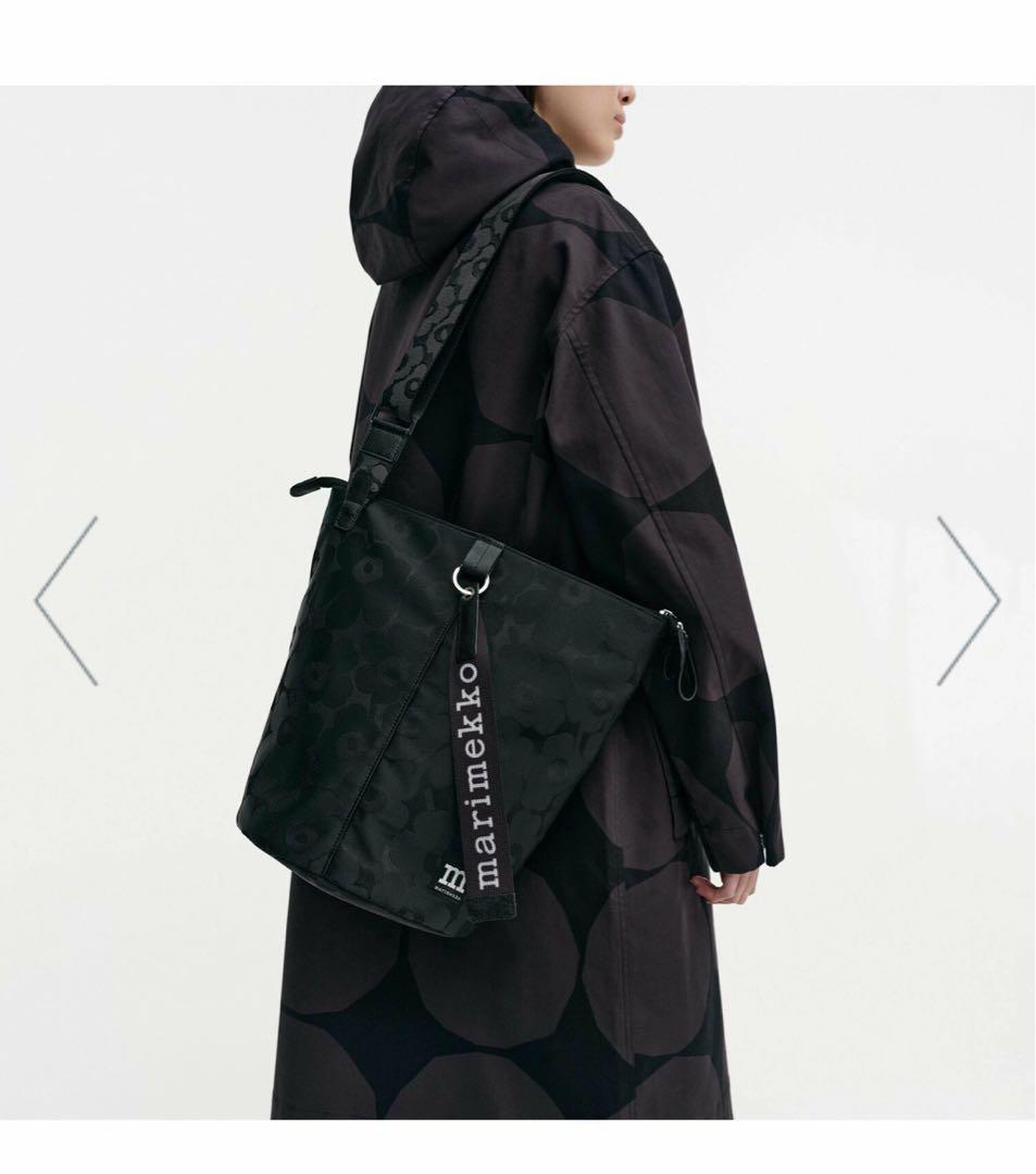 マリメッコ ALL DAY BUCKET SOLID ショルダーバッグ　ネイビー