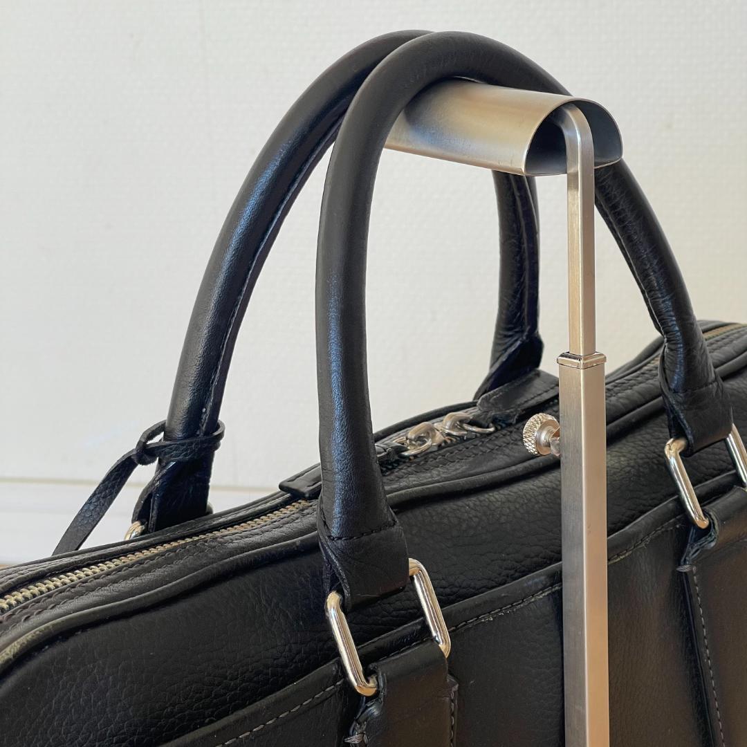 【定価59,400円】バーニーズニューヨーク レザーブリーフ(ショルダー未使用)