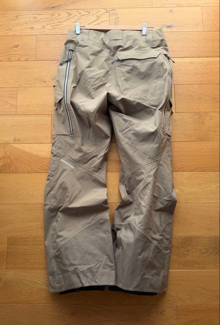 Patagonia untracked pantsスノーボード　スキー ウェア