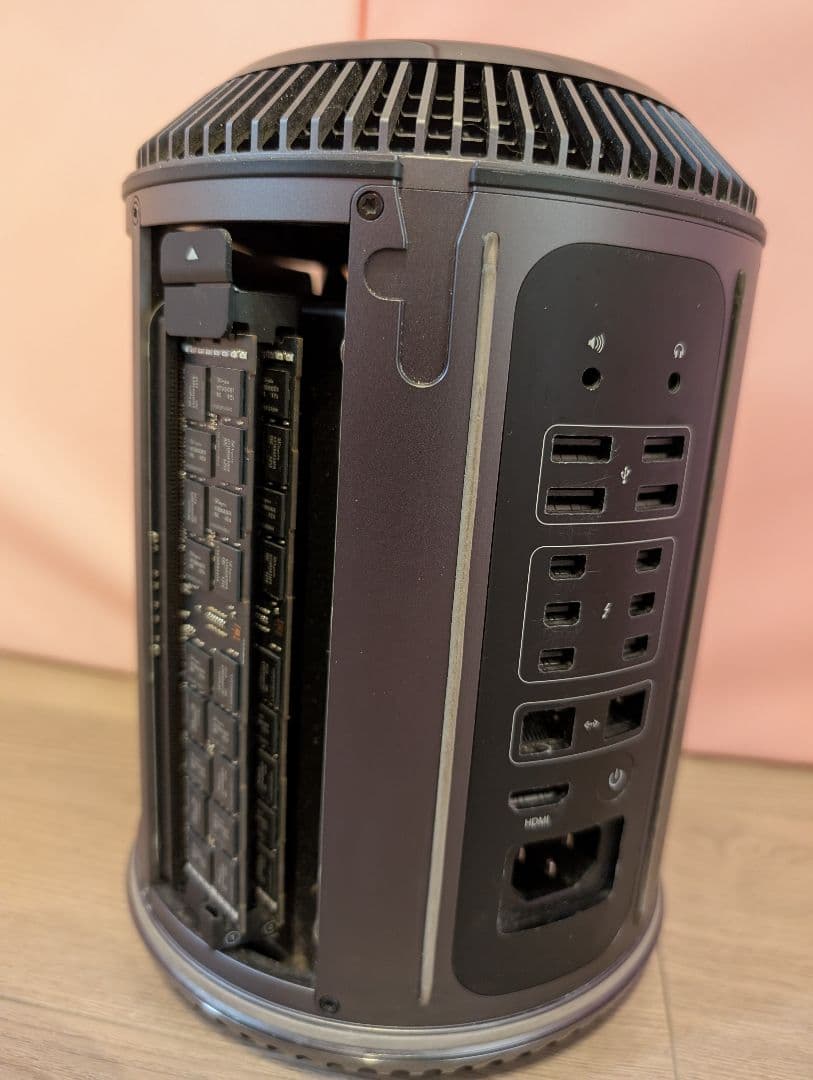 Mac Pro Late 2013　ジャンク品