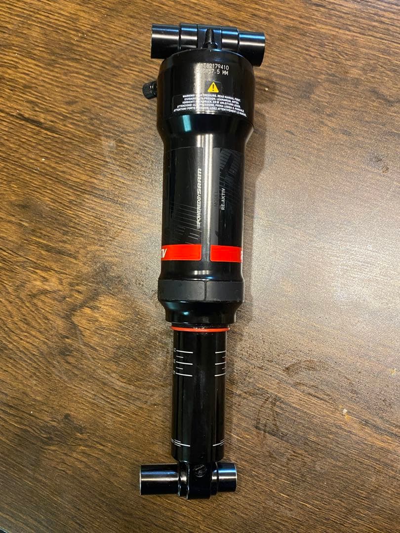 Rock Shox DELUXE サスペンション