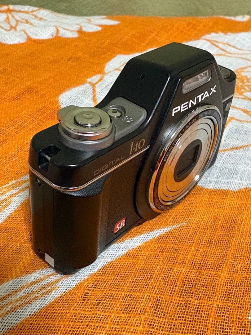 PENTAX I-10 コンパクトデジタルカメラ　レトロデザイン