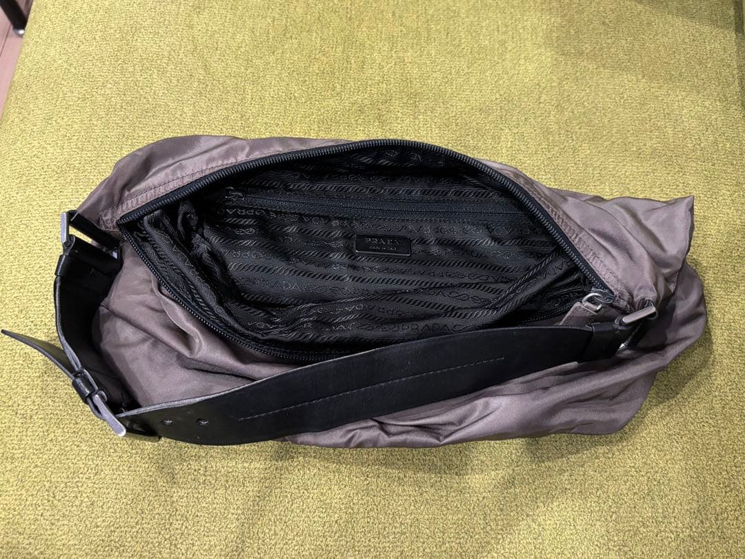 晴*子様 PRADA バック
