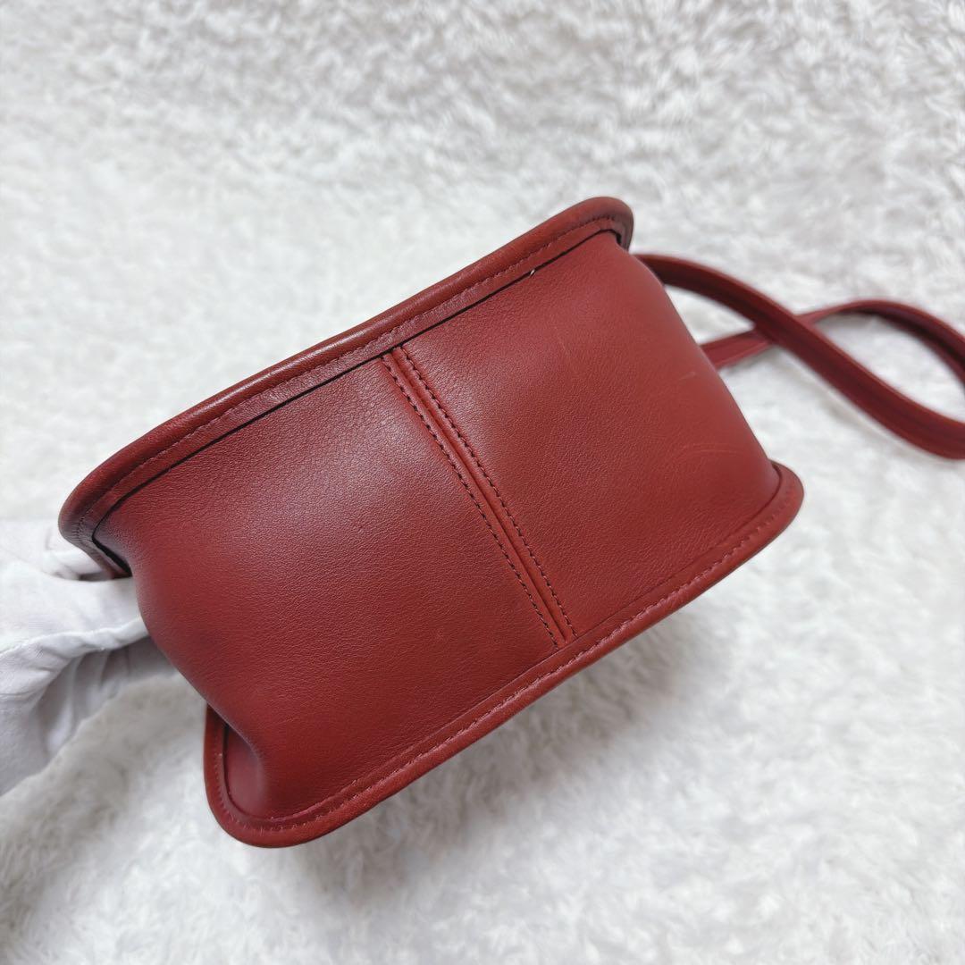 【美品】オールドコーチ 赤 ショルダーバッグ