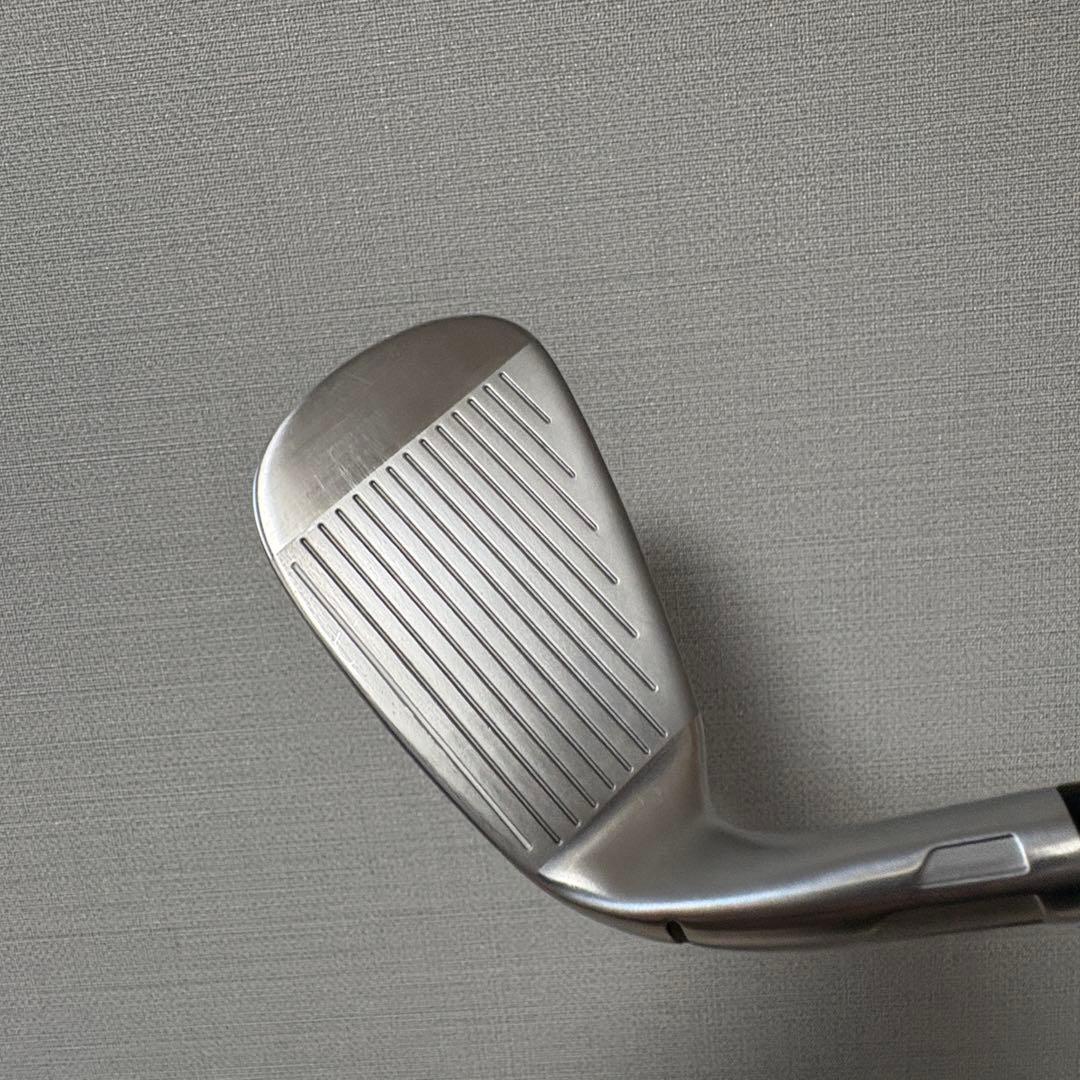 Qi MAX LITE 7番アイアン　純正カーボンシャフト フレックスR