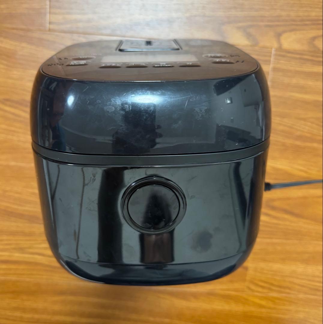 【値下げ】22年製　TOSHIBA RC-10 ブラック炊飯器