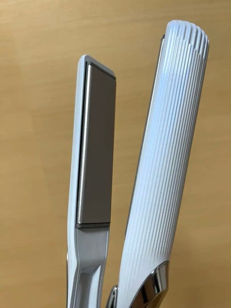 美品ReFa STRAIGHT IRON PROリファストレートアイロンプロ