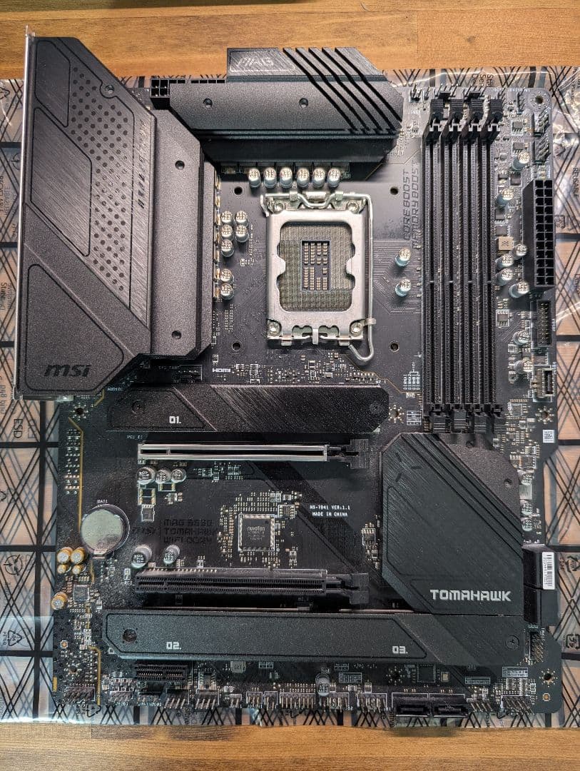 マザーボード MAG B660 TOMAHAWK WIFI DDR4 + KLEVV 16GB