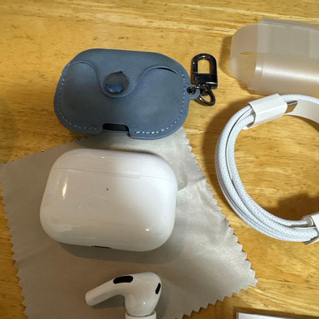 山*磨様 AirPods pro 第2世代　本体 完全品
