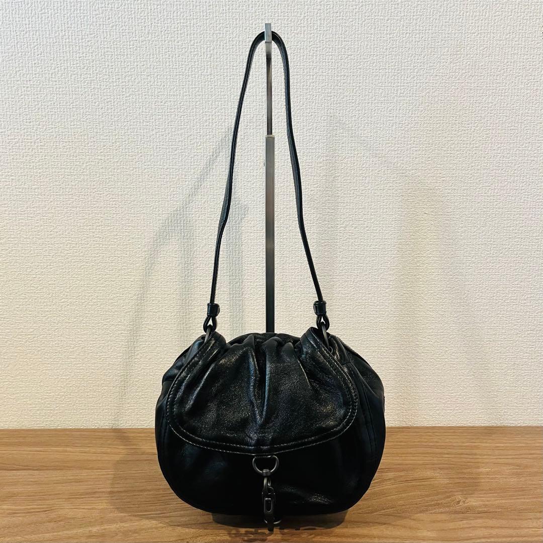 【極美品】 ボッテガヴェネタ ワンショルダーバッグ イントレ 肩掛け レザー 黒