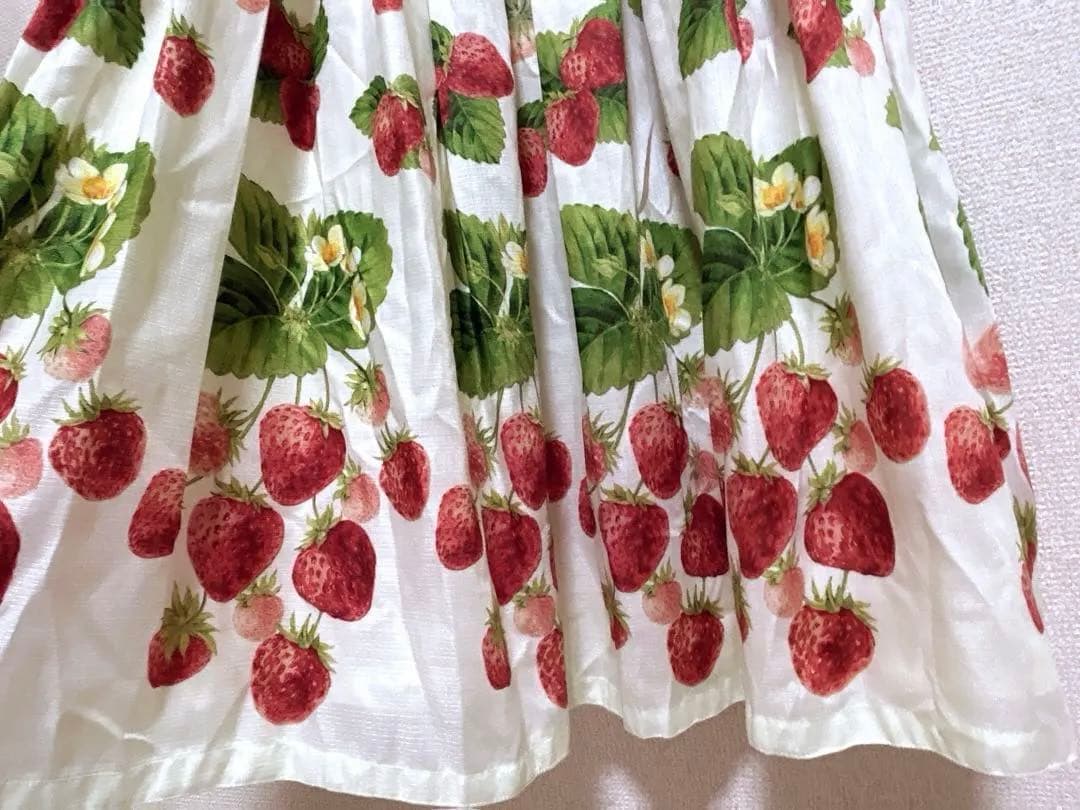 【未使用】ルルゲッタ Sweet Strawberry いちご柄 半袖ワンピース