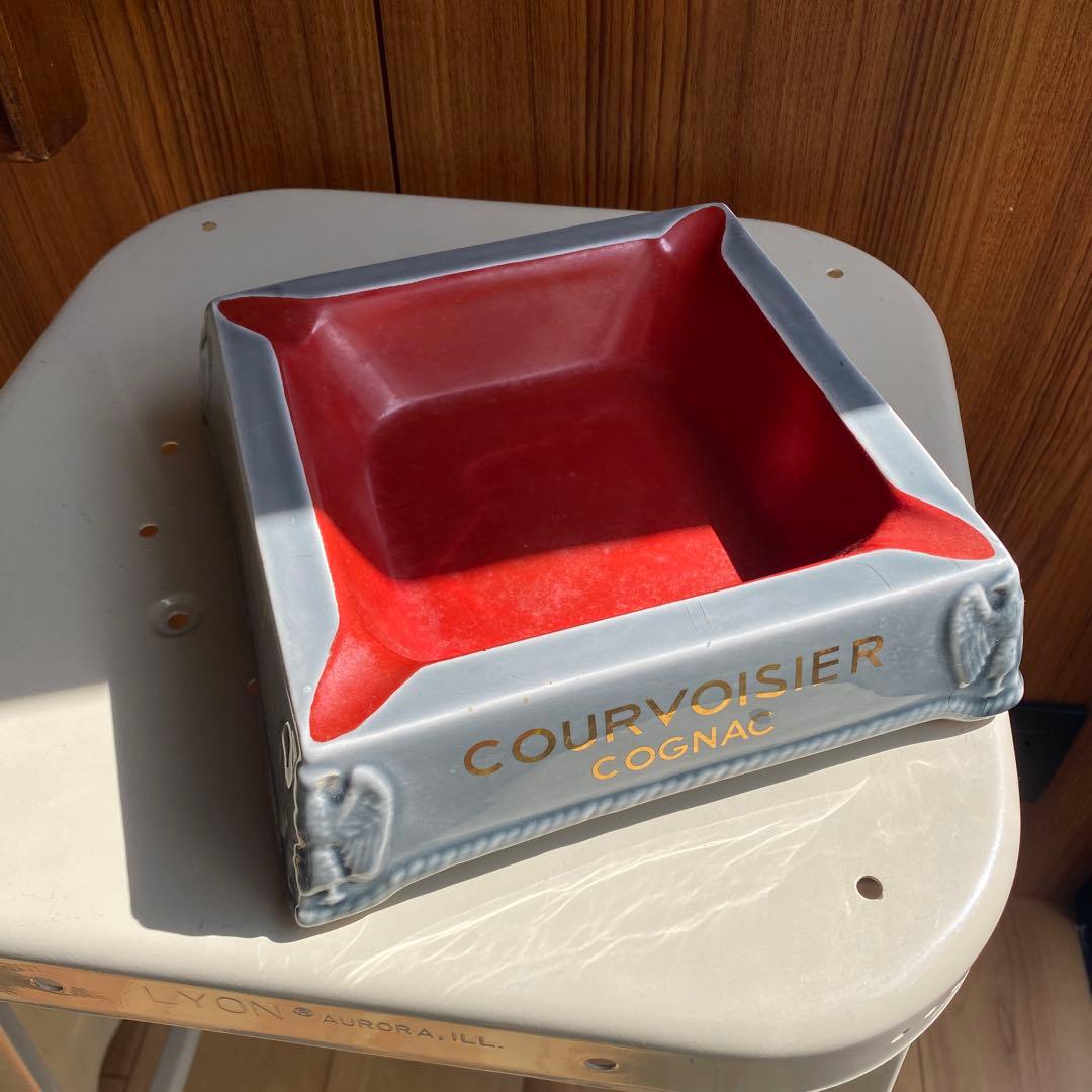 COURVOISIER 陶器製灰皿 四角形