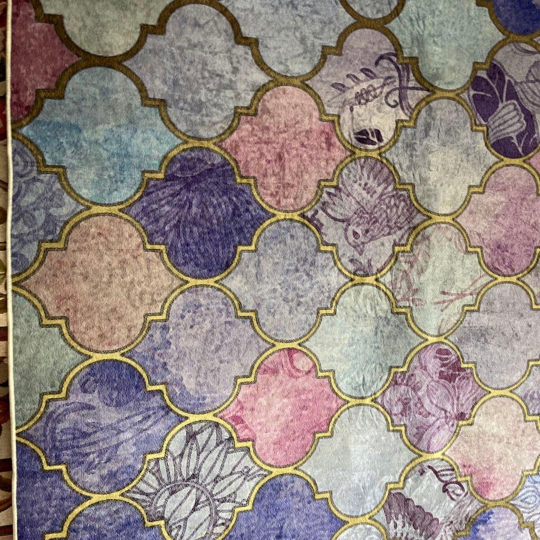 新品　モロッカン柄　アクセントラグ　パープル　140×200