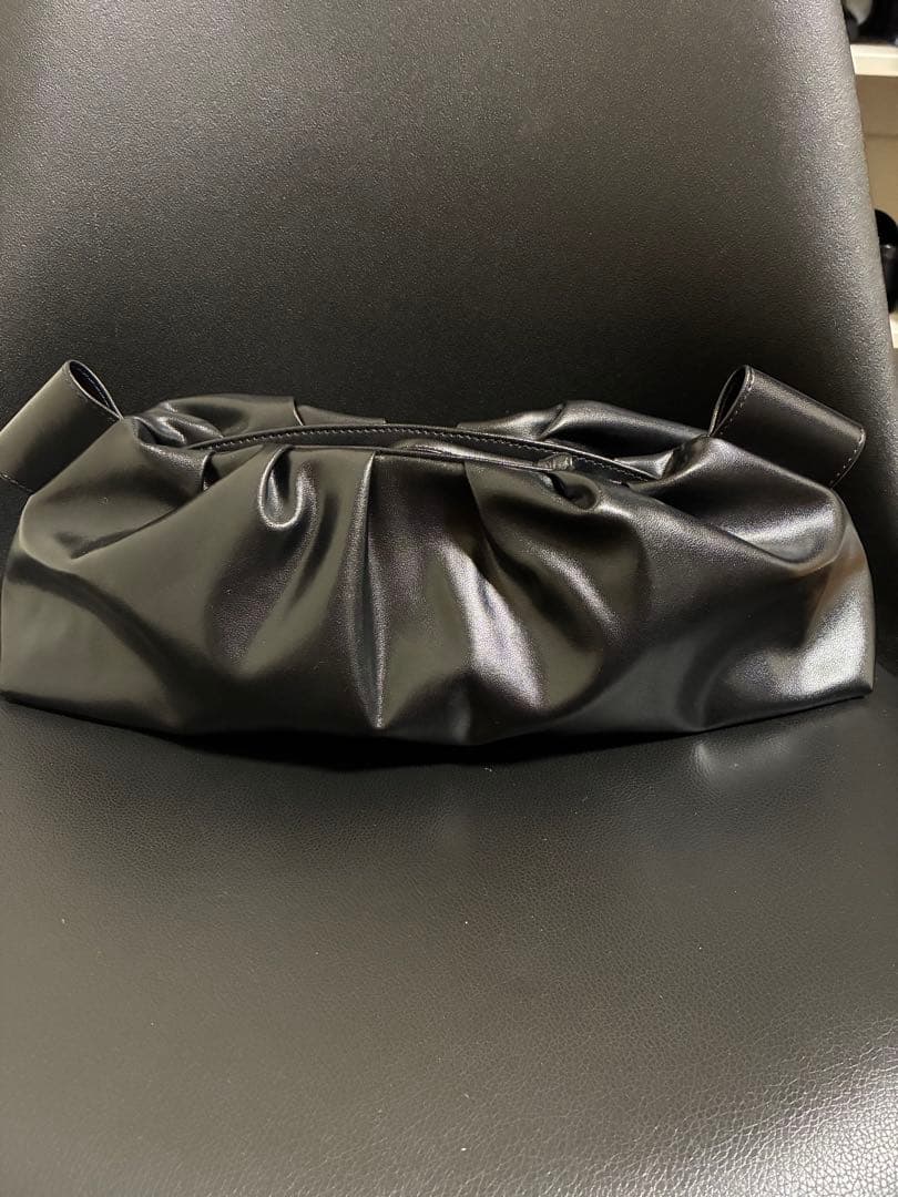 Olend dumpling bag オレンド ショルダーバッグ ブラック