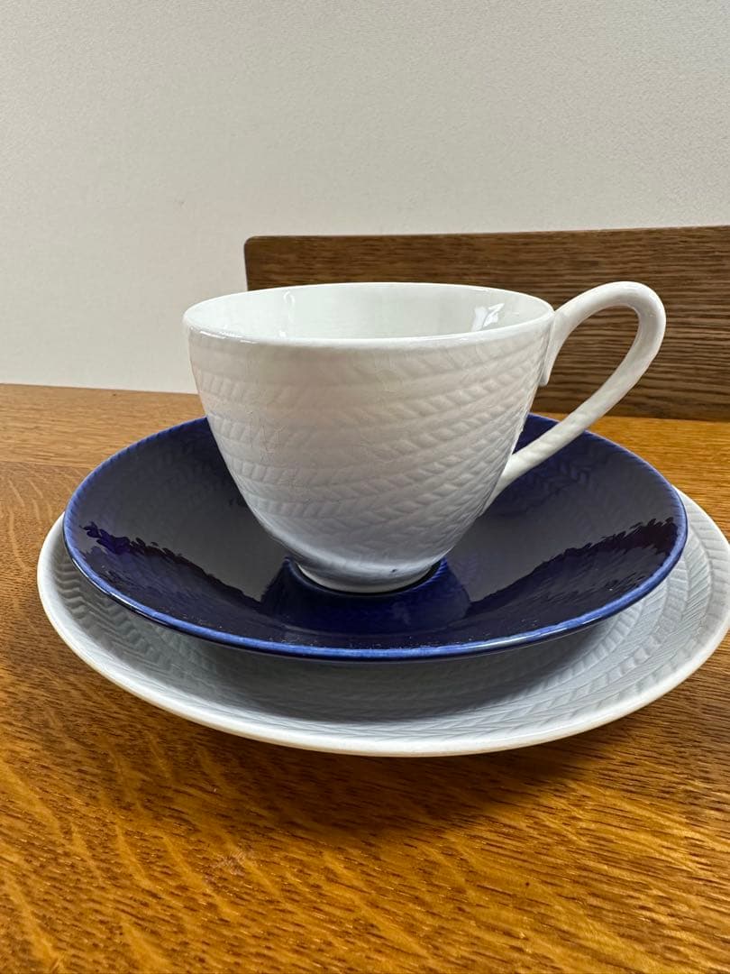 ロールストランド/Bla Eld(ブラエルド)カップ&ソーサー&プレート白