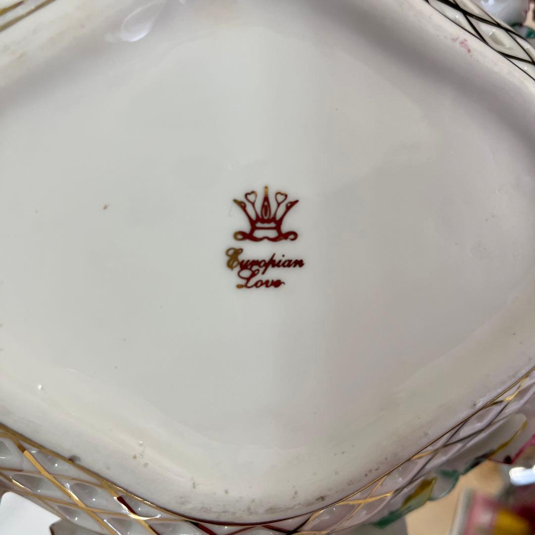 大きな素敵なバラの器　リモージュ　陶器。大幅値下げしました。