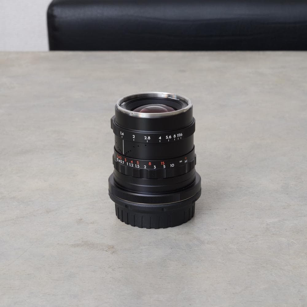 Thypoch SIMERA 28mm f1.4 ASPH レンズ