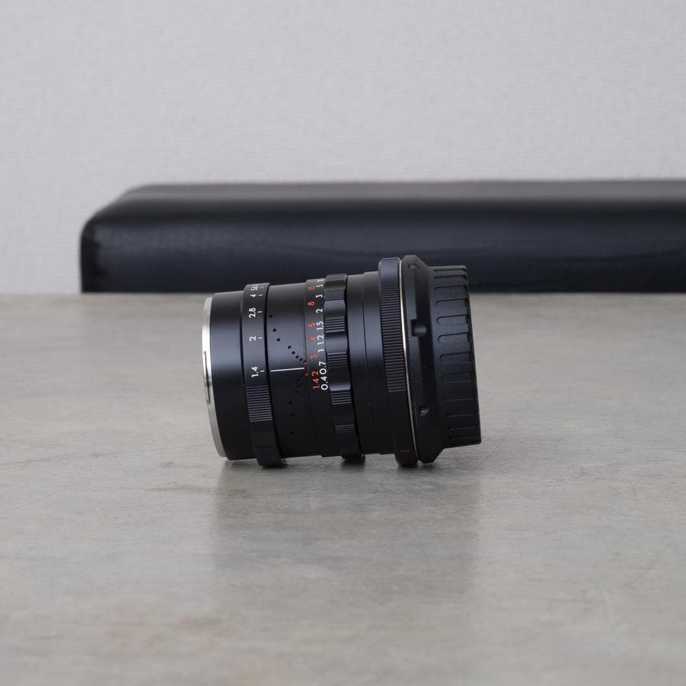 Thypoch SIMERA 28mm f1.4 ASPH レンズ