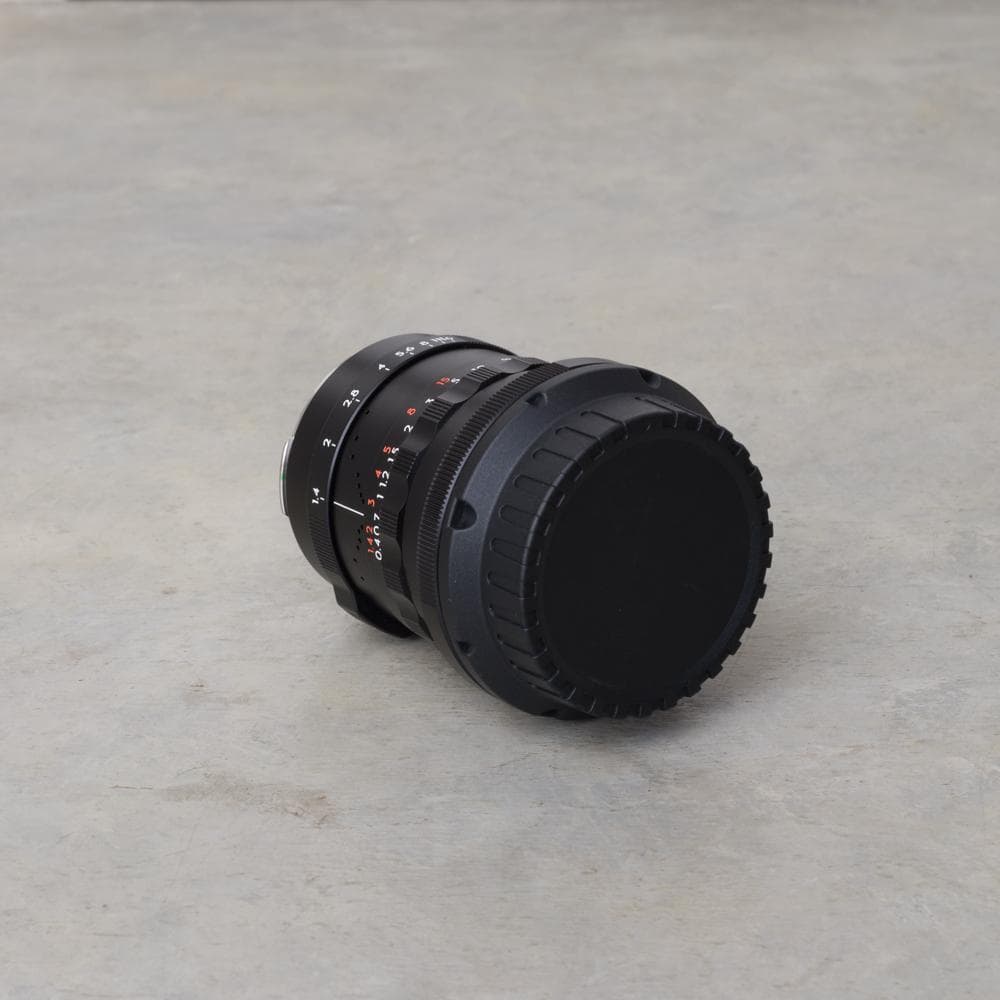 Thypoch SIMERA 28mm f1.4 ASPH レンズ