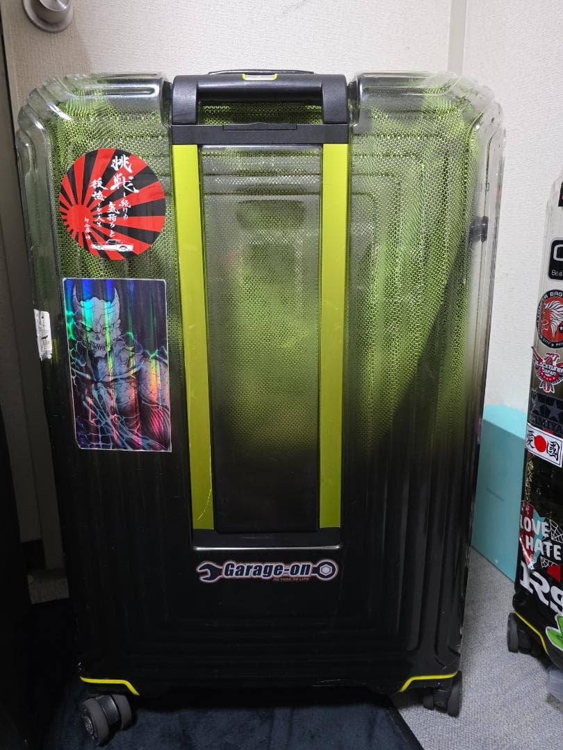 サムソナイト | ネオパルス×ディーゼル スピナー75 Black/Yellow