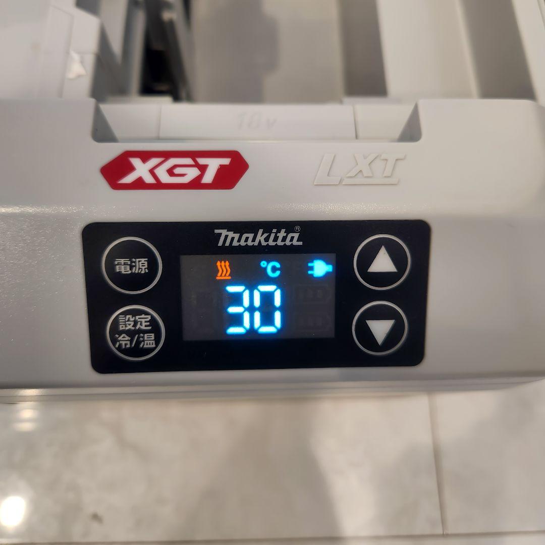 小*山様 Makita 冷温庫 キャスター付き