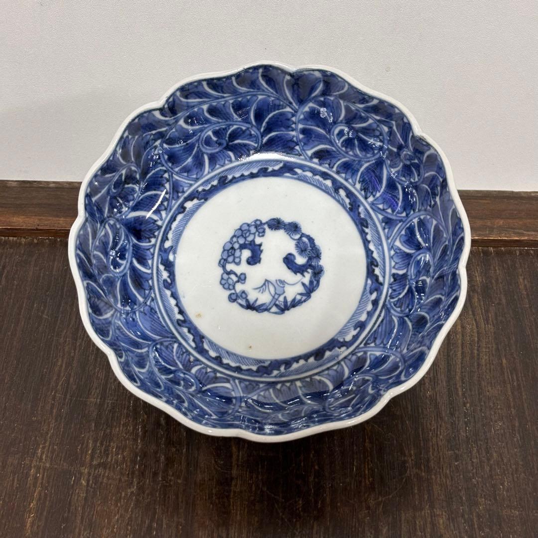 【古伊万里】染付 松竹梅唐草文 輪花小皿（江戸中期/宝暦年間）1760〜1790