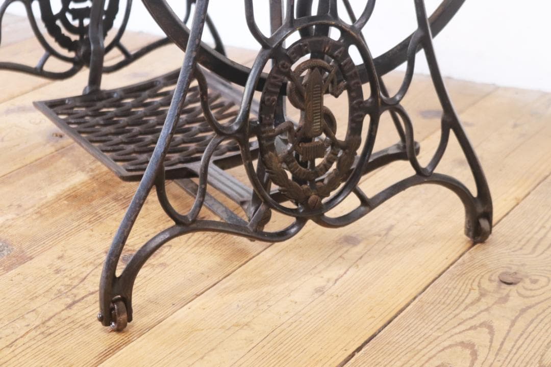 シンガー ヴィンテージ デスク テーブル レトロ ミシン脚 アイアン 机 作業台