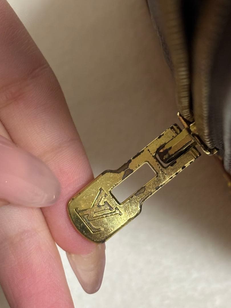 Louis Vuitton モノグラム アルマ