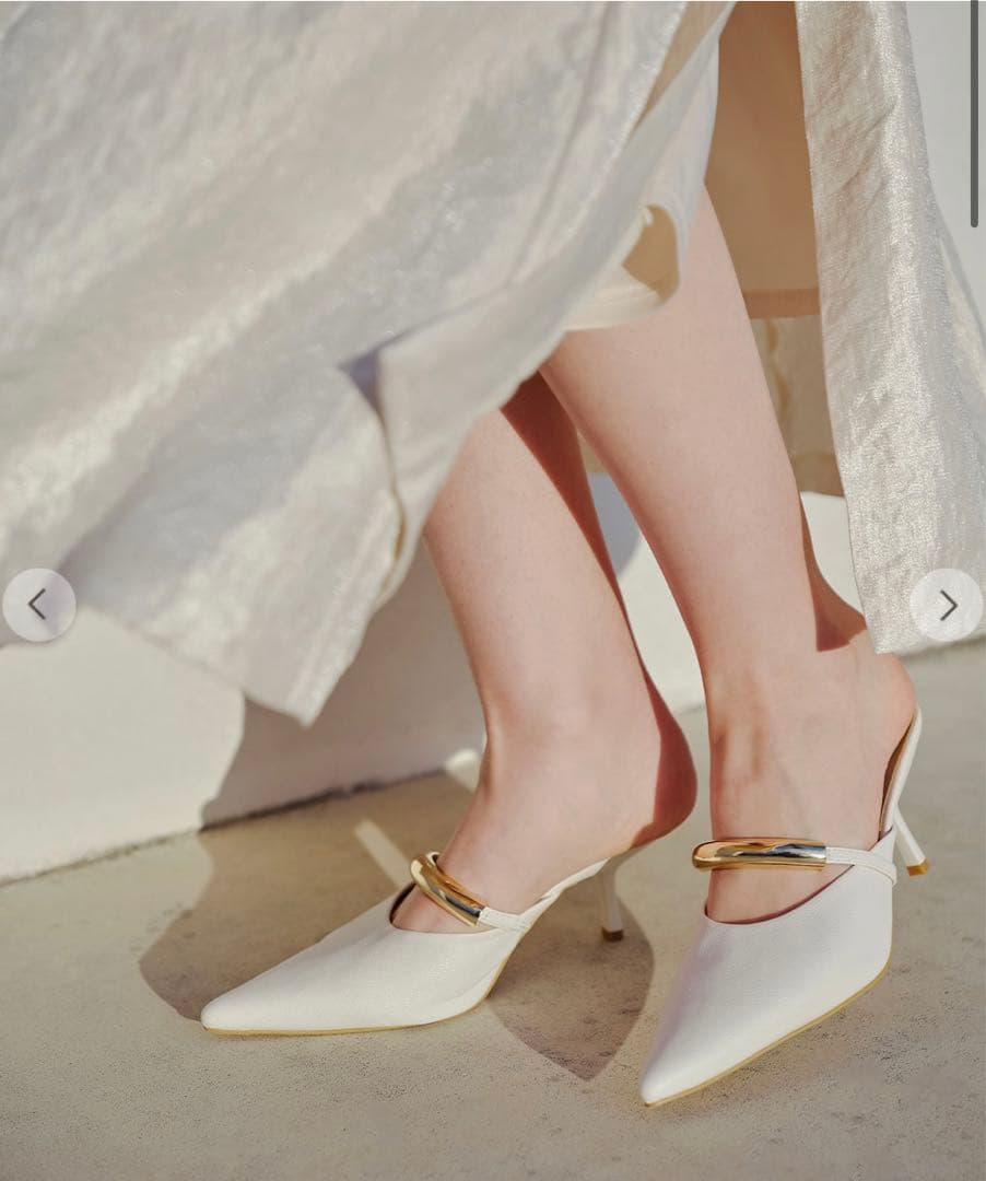 【完売品】Aimeine (エメイン)ゴールドモチーフポインテッドミュール(M)