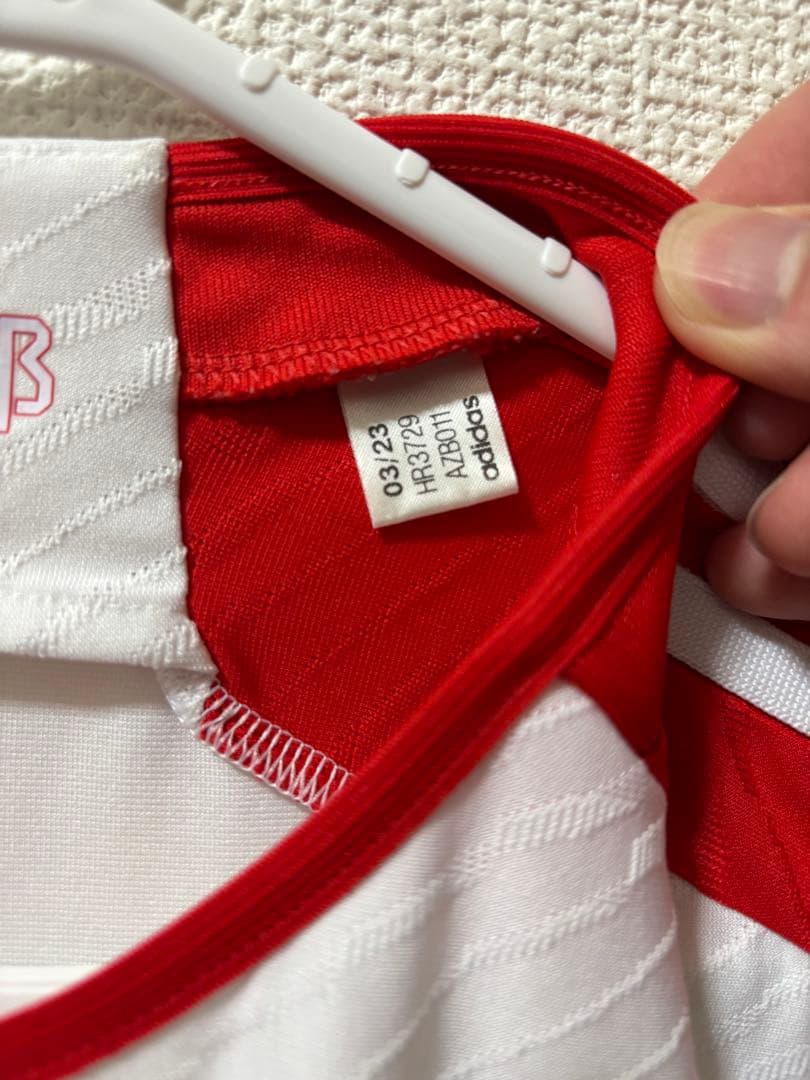 【正規品】23-24 バイエルン ホームユニフォーム オーセンティック