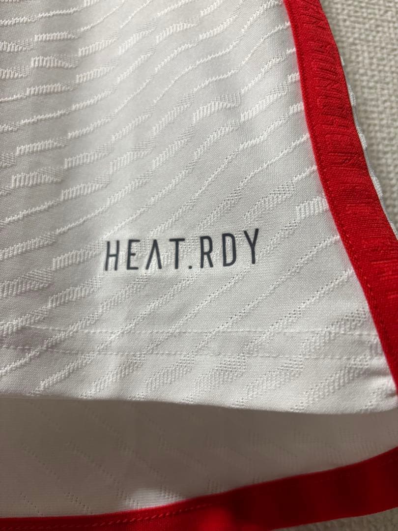 【正規品】23-24 バイエルン ホームユニフォーム オーセンティック