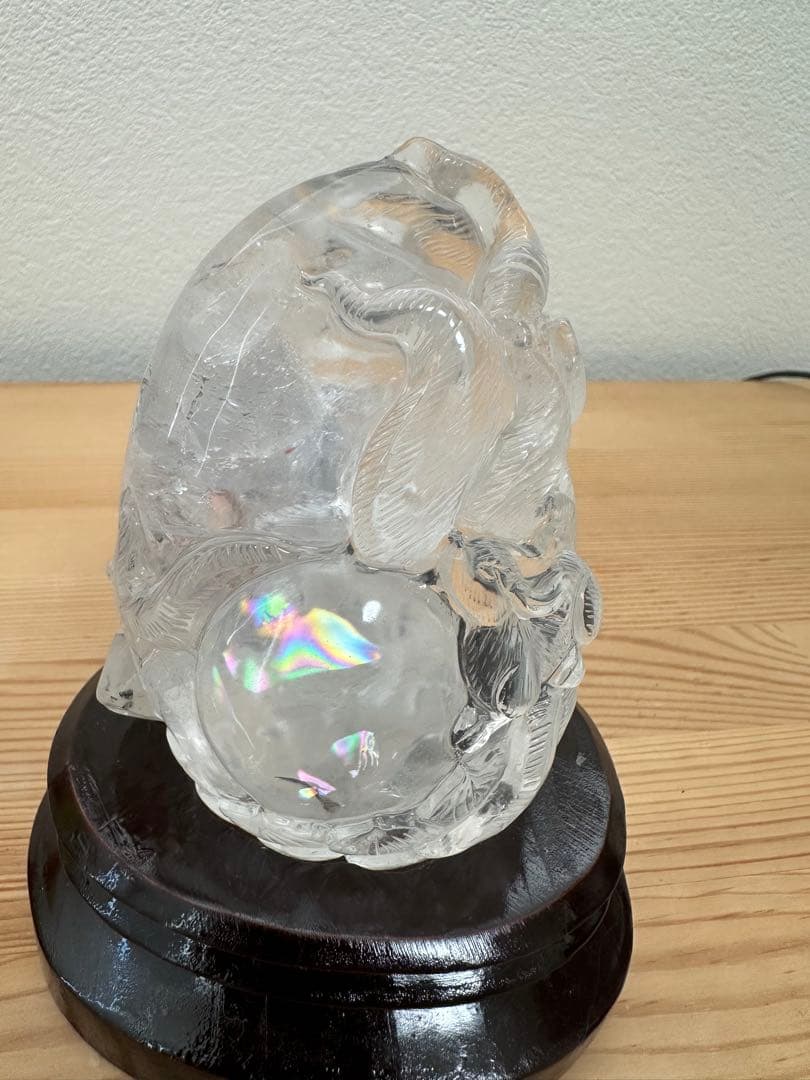 天然水晶 レインボー 彫刻 九尾狐 置物 台座付き