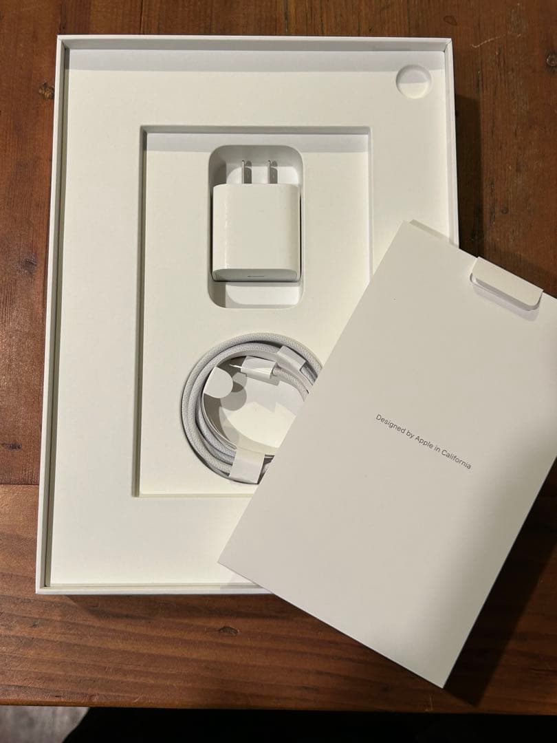 モシャス iPad 第10世代 Wi-Fi 64GB シルバー