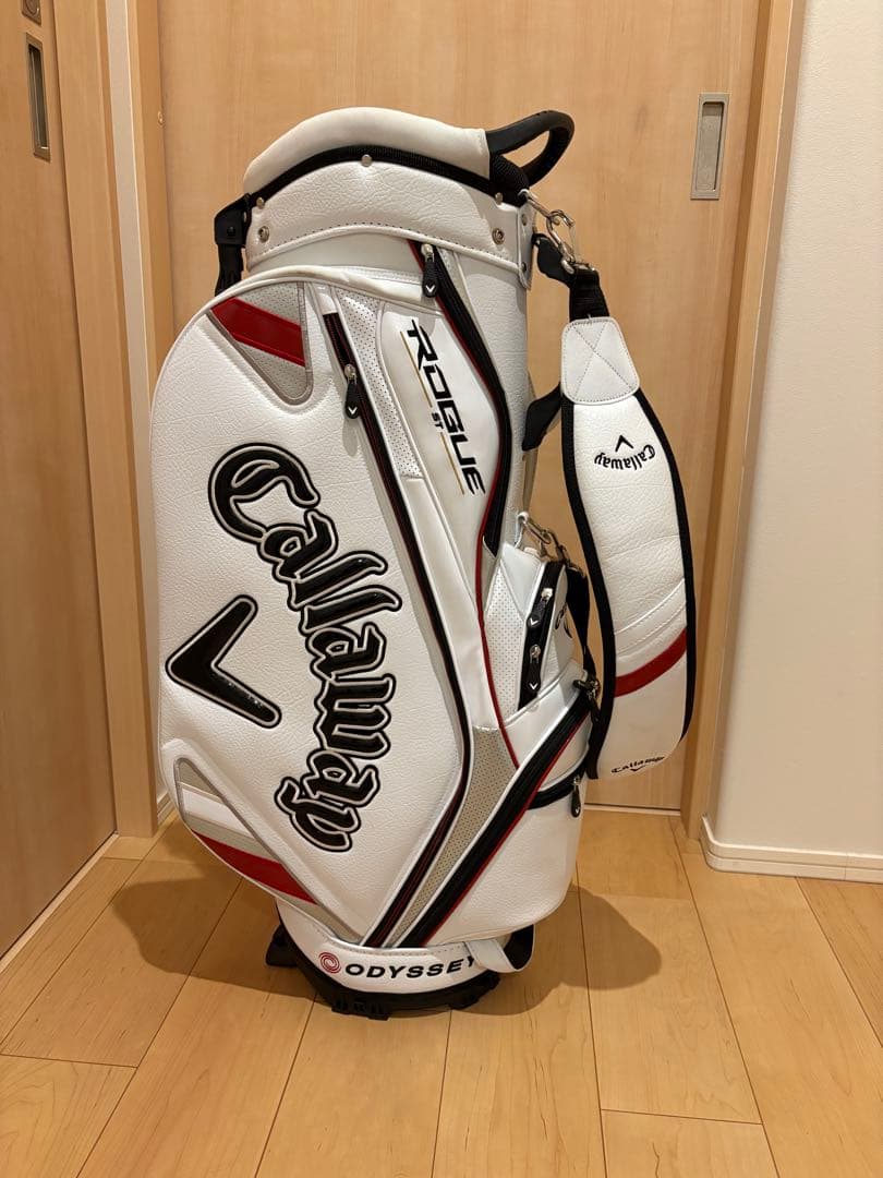 Callaway Rogue キャディバッグ ホワイト