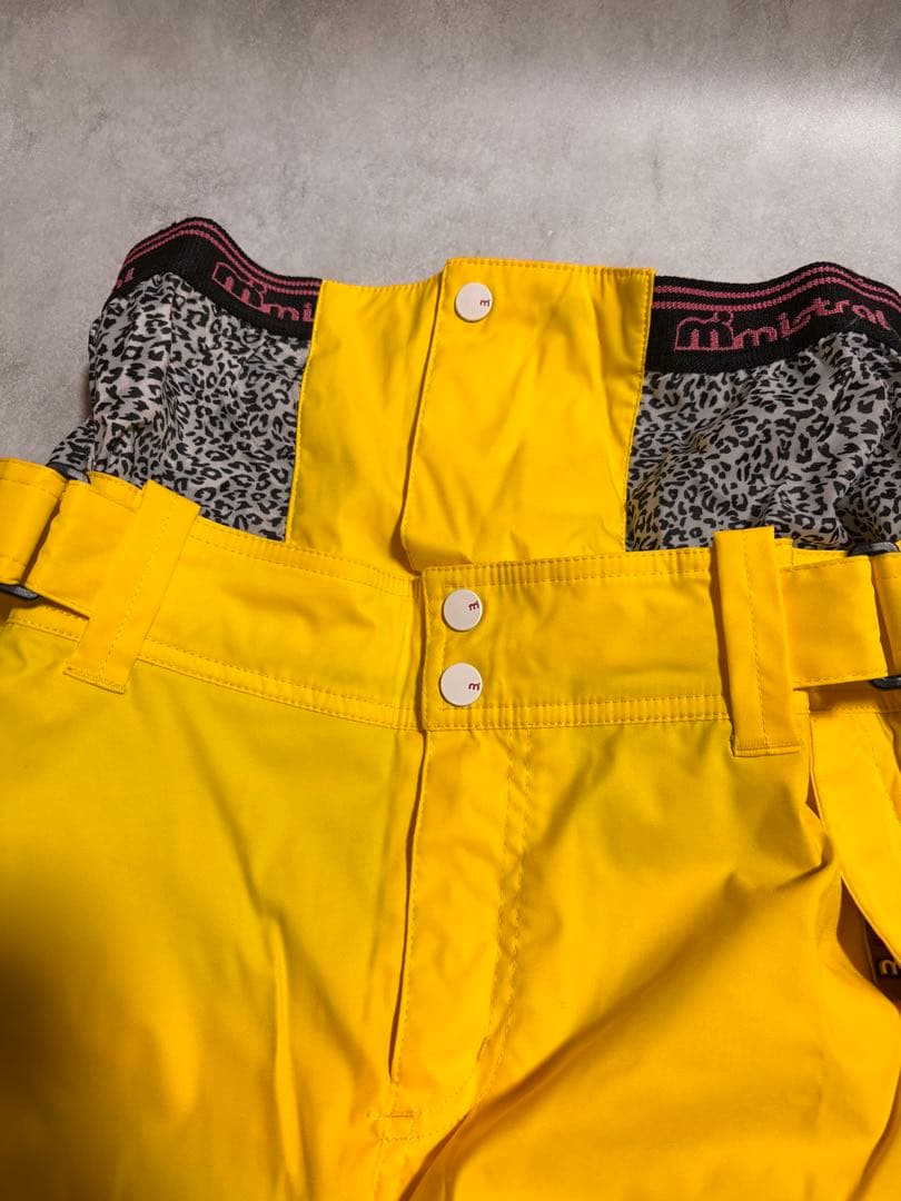 【M】レディース スノボウェア 上下セット＋グローブ付 ESTIVOすぐ滑れます