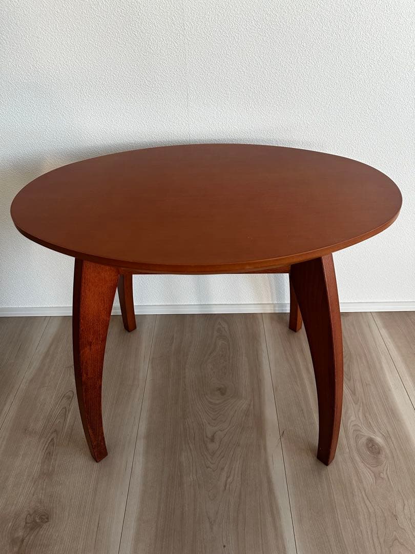 マルイチセーリング　テーブル