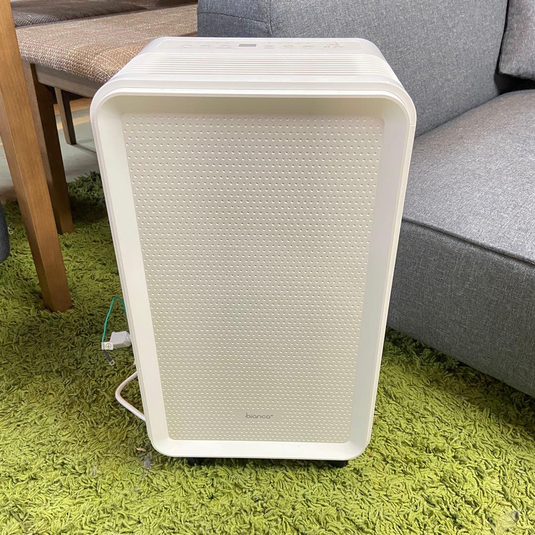 bianca+⭐️ コンプレッサー式 除湿機 衣類乾燥　2022年製