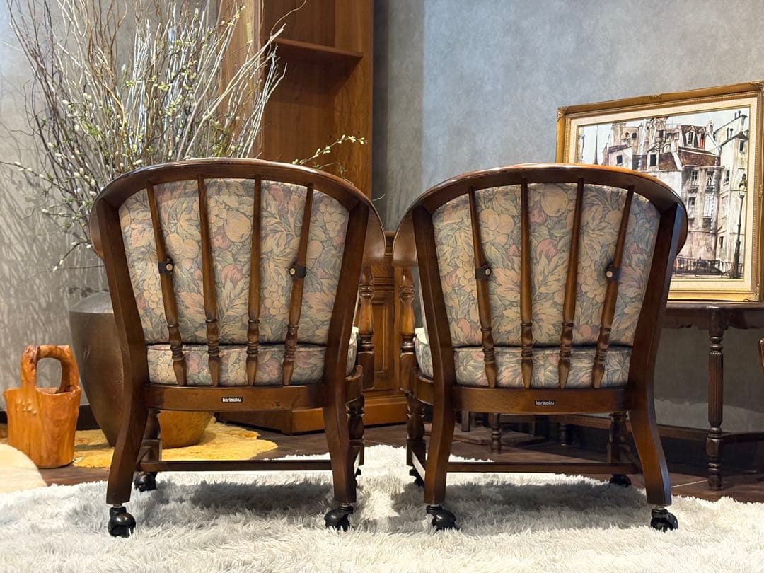 ②karimoku カリモク　アームチェア　ダイニングチェア　キャスター付　nZ