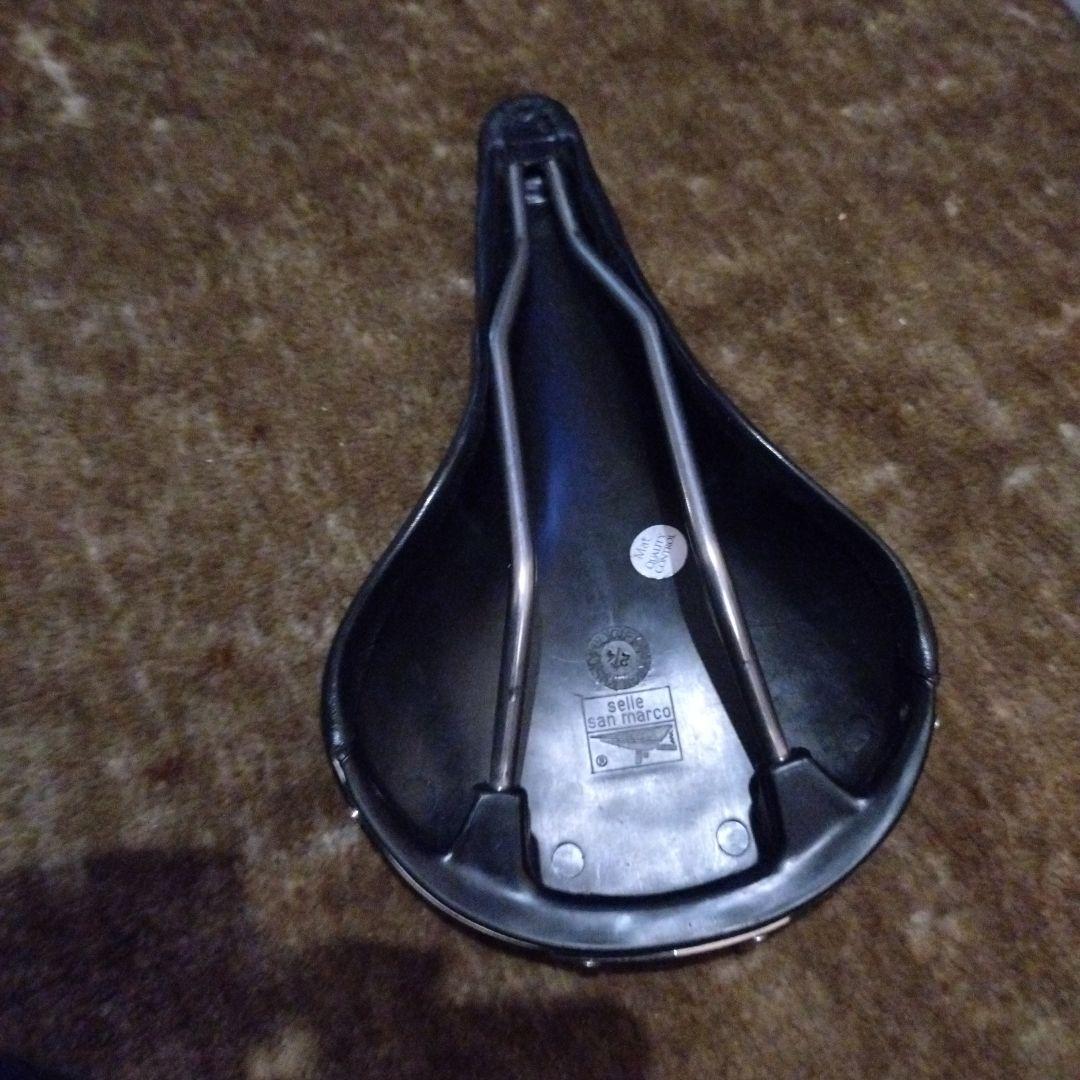 K*P様 SELLE SAN MARCO ROLLS チタン　ブラックサドル