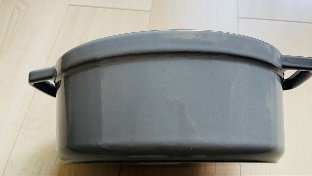 ストウブ　グレー　オーバル23cm