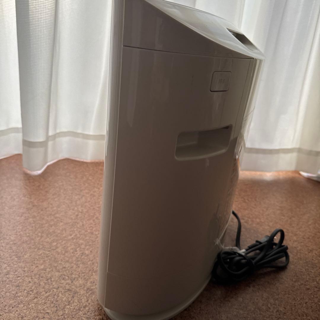 Panasonicパナソニック セラミックファンヒーターDS-FKX1205