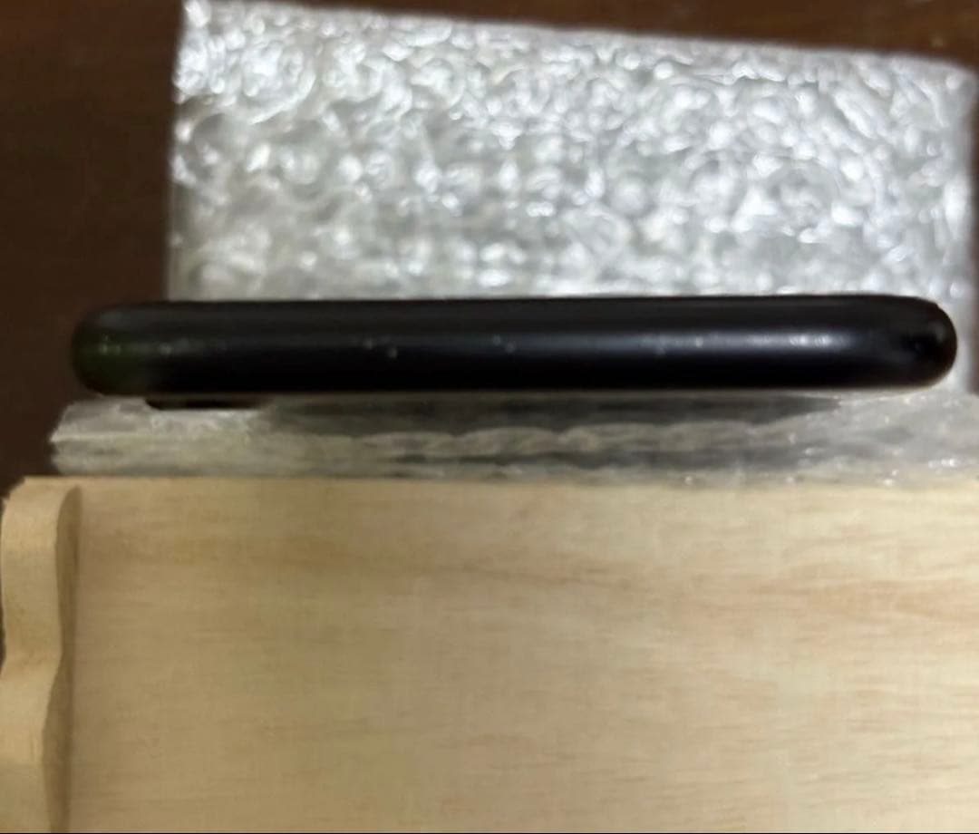 iPhone se 第2世代 128GB 本体 ブラック SIMフリー