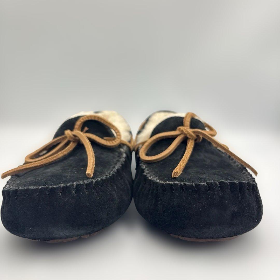 極美品✨UGG アグ　ブラック　リボン　モカシン　ムートン　フラットシューズ