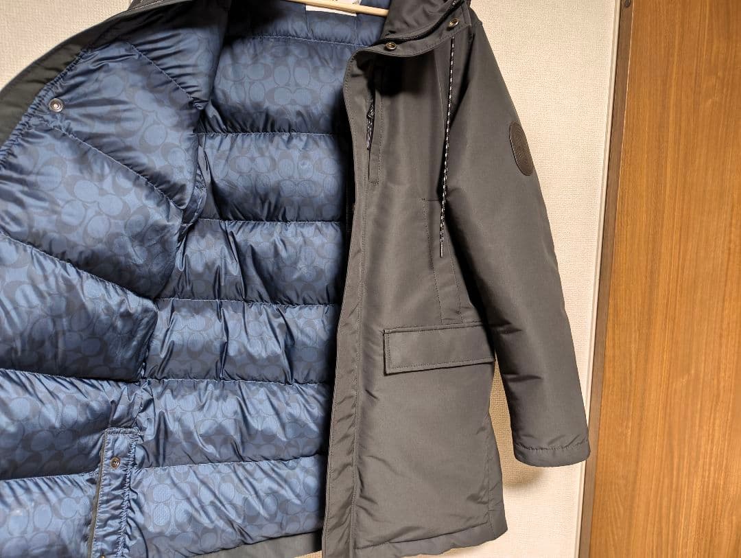 COACHダウンジャケット フード付き