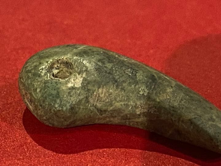 【勾玉・管玉】勾玉 曲玉 古墳時代 出土品 翡翠 緑石 考古 古美術 アート