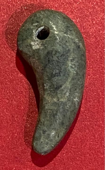 【勾玉・管玉】勾玉 曲玉 古墳時代 出土品 翡翠 緑石 考古 古美術 アート