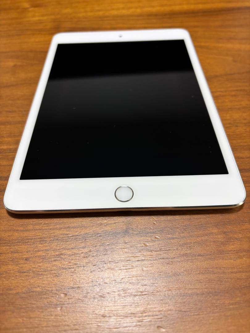 iPad mini 4 Wi-Fi 128GB シルバー 純正ケーブル付